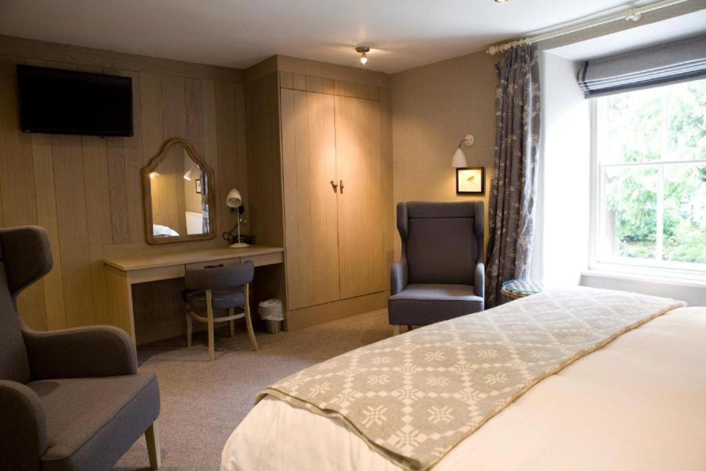 Saracens Head, Beddgelert Hotel Kültér fotó